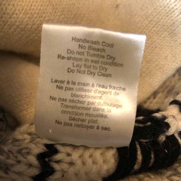 Aritzia TNA Northwest Lambswool Knit Cardigan - Picture 7 of 17